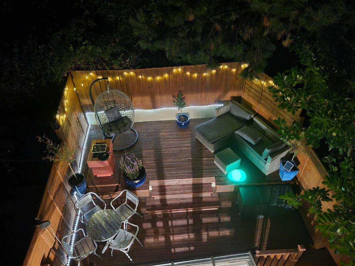 Beachfront Apartment With Bbq Sun Deck Bournemouth Exterior photo