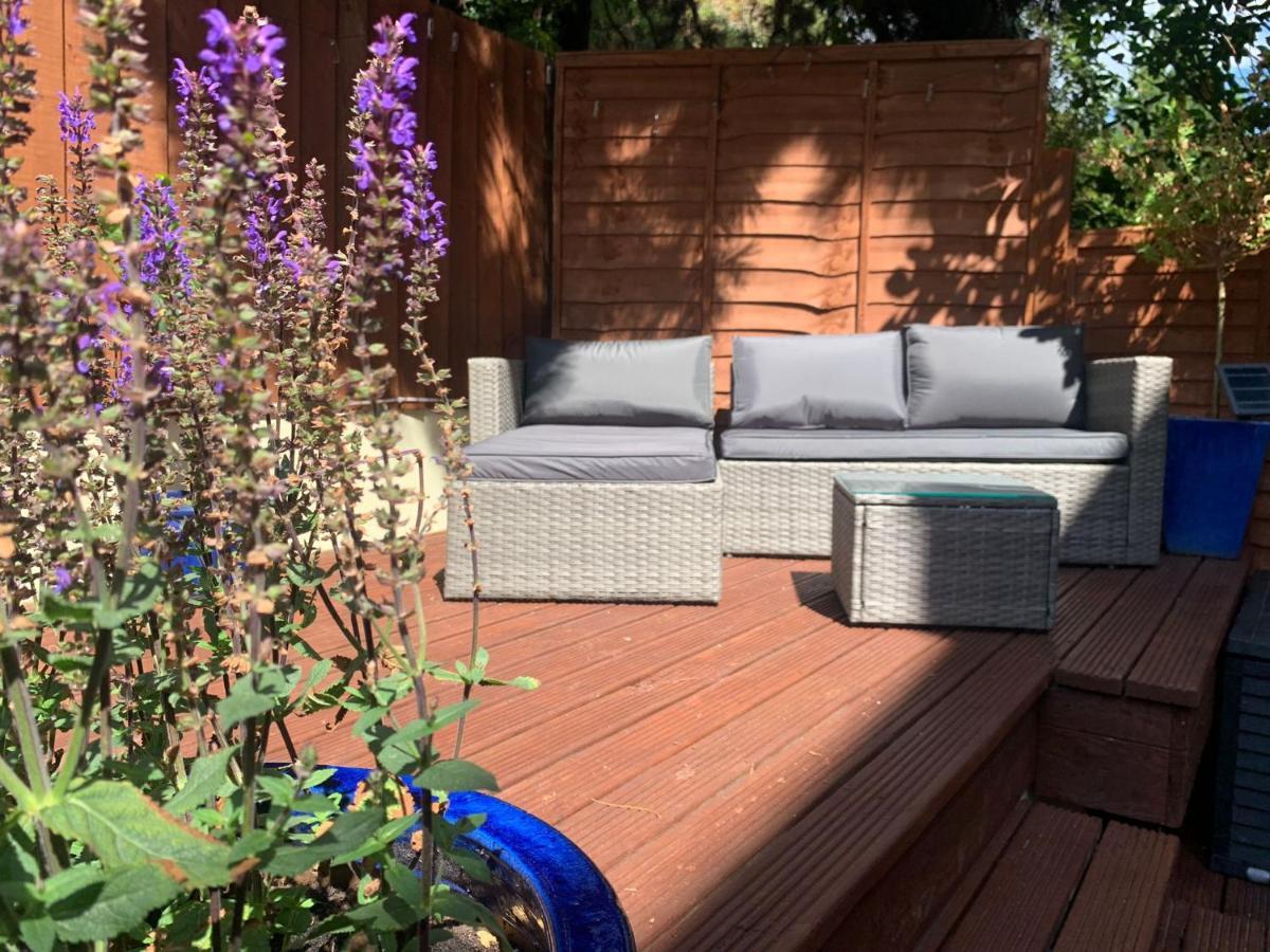 Beachfront Apartment With Bbq Sun Deck Bournemouth Exterior photo